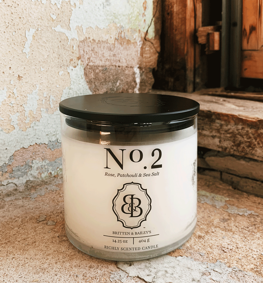 One two wick jar candle a month